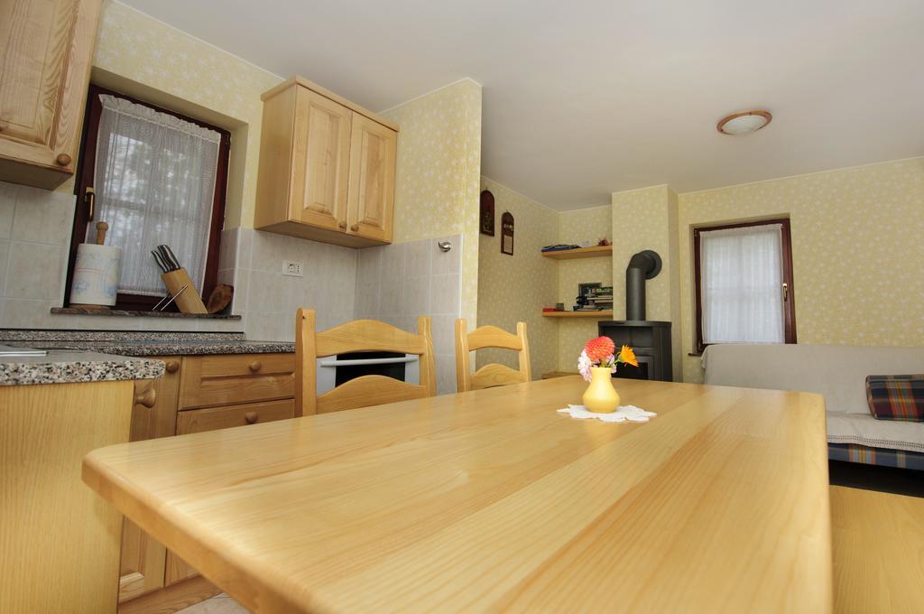 Ekoloska Turisticna Kmetija Pri Lovrcu Tolmin Quarto foto